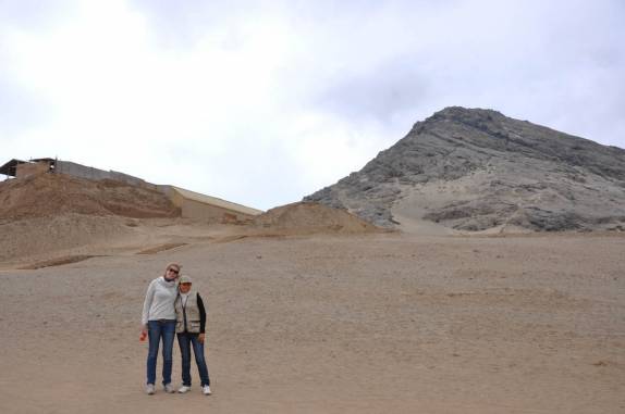 A nossa excelente guia Milagro, que muito nos ensinou sobre a cultura Moche, na Huaca de La Luna, em Trujillo - Peru